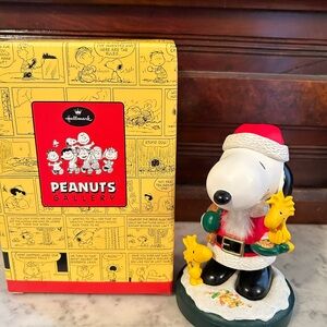 Hallmark Peanuts Gallery “The Peanutcracker” Snoopy Christmas nutcracker